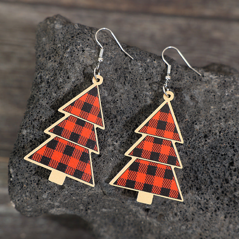 Boucles d'oreilles en bois de sapin de Noël à carreaux rouges