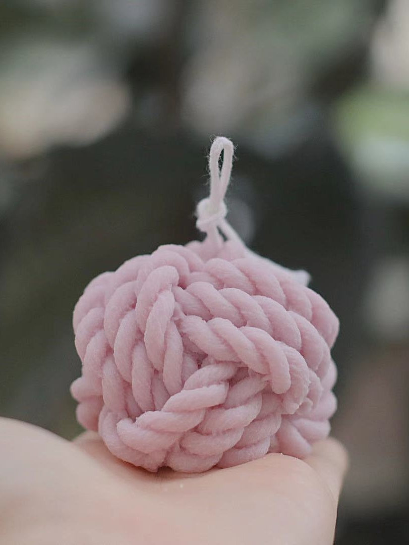 Warm Winter Yarn Ball Scented Candle Home Decoration