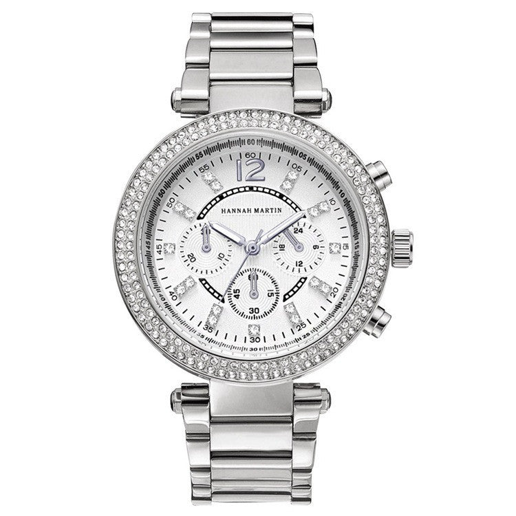 Reloj de mujer decorado con diamantes.