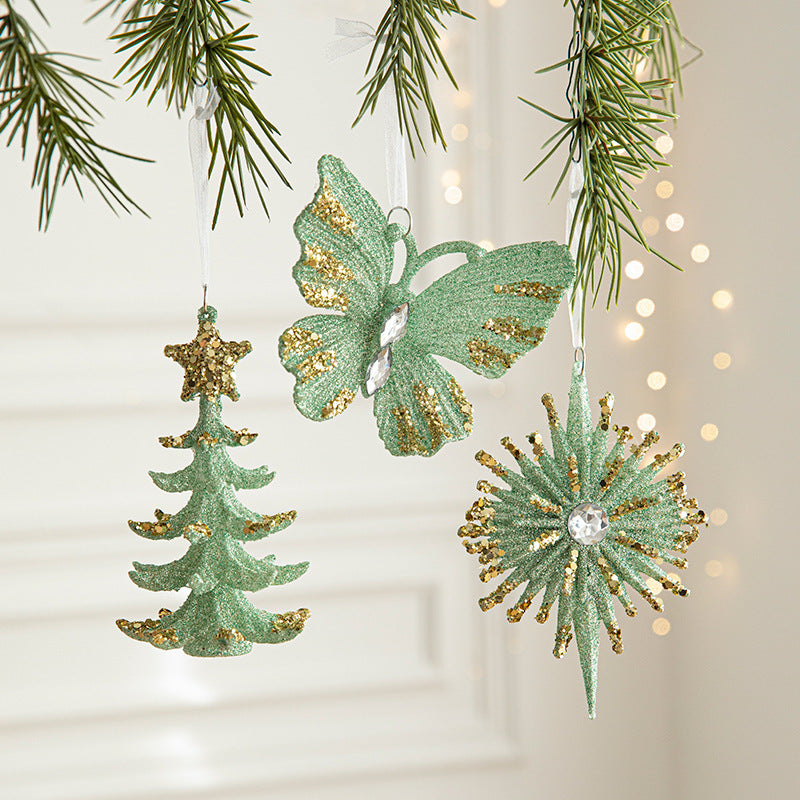 Colgante de plástico con forma de árbol de Navidad con forma de mariposa verde