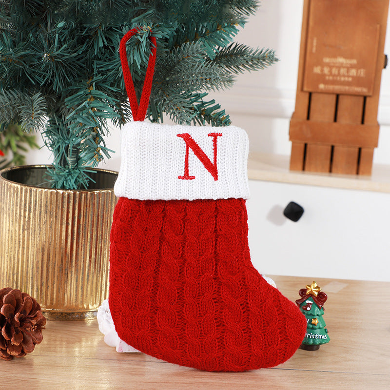 Chaussettes de Noël en laine tricotée avec pendentif en forme d'arbre de Noël décoratif et créatif