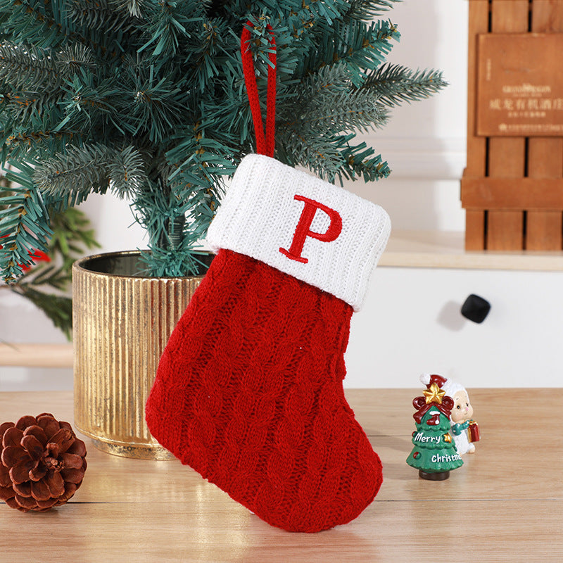 Chaussettes de Noël en laine tricotée avec pendentif en forme d'arbre de Noël décoratif et créatif