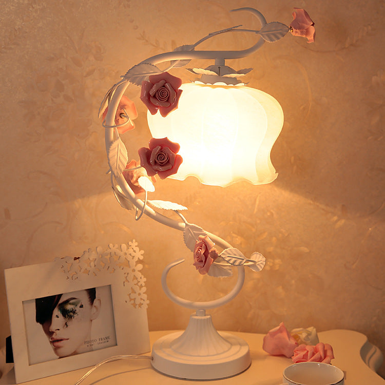 Lampe de lit rose en céramique rose Iron Art pour chambre à coucher