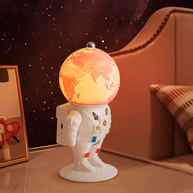 Creative Astronaut Moon Charging Astronaut Small Night Lamp