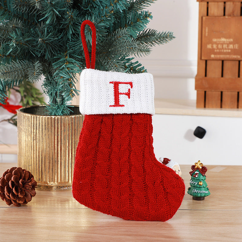 Chaussettes de Noël en laine tricotée avec pendentif en forme d'arbre de Noël décoratif et créatif