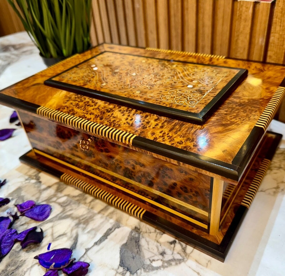 Coffret à bijoux de luxe en bois de ronce de 13 x 8 po incrusté de nacre, coffret cadeau d'anniversaire verrouillable fait à la main avec miroir à l'intérieur, boîte décorative, boîte à souvenirs, cadeau de Noël