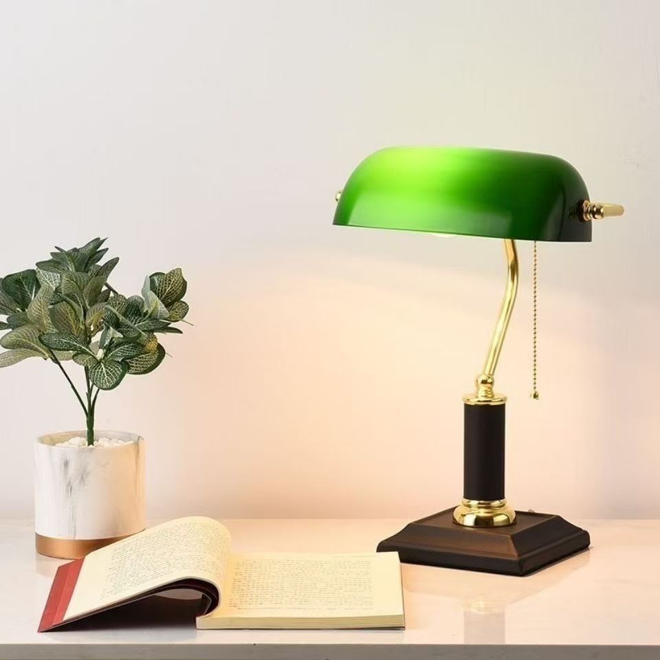 Creative Fashion Retro Desk Learning Table Lamp