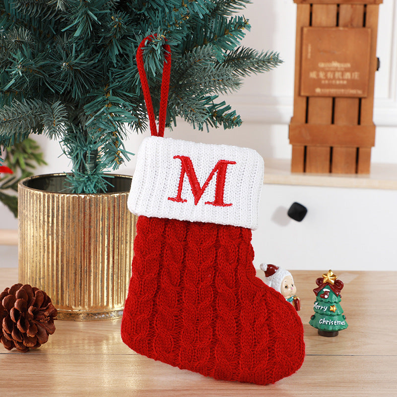 Chaussettes de Noël en laine tricotée avec pendentif en forme d'arbre de Noël décoratif et créatif