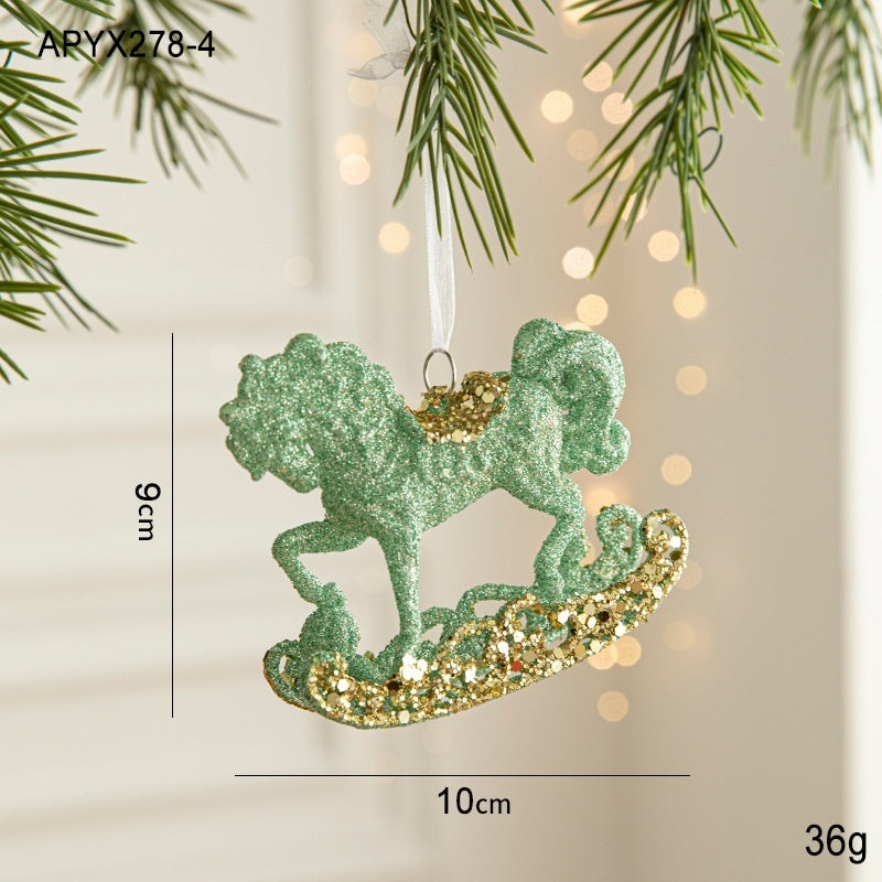 Colgante de plástico con forma de árbol de Navidad con forma de mariposa verde